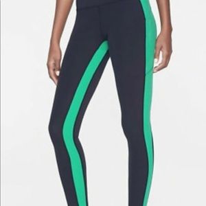 Women’s Athleta Yin 7/8ths Tight - Navy/Green - Size Small
